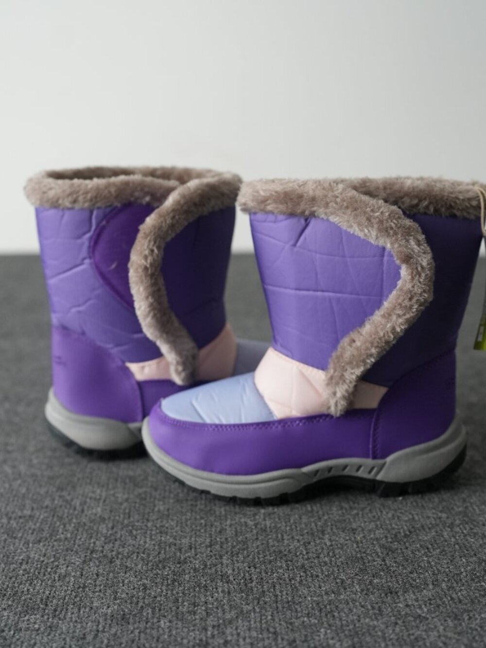 Caribou Faux Fur Trim Adaptive Snow Boots Kids Size 4